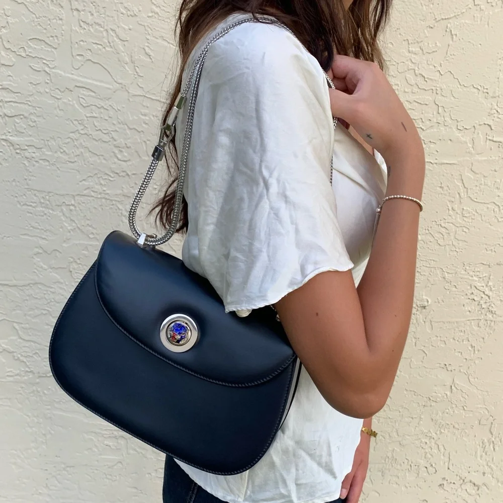 (41) GUCCI 60s RARE Tiger Bag